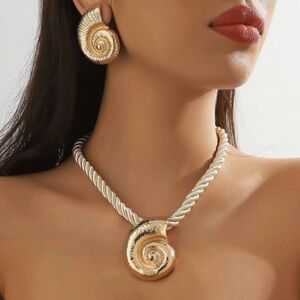 Golden Sea Shell Necklace/Earring Set